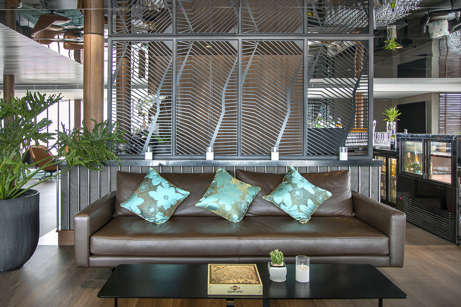 Emerald Waterways - Emerald Harmony - Horizon Bar and Lounge _30_.jpg